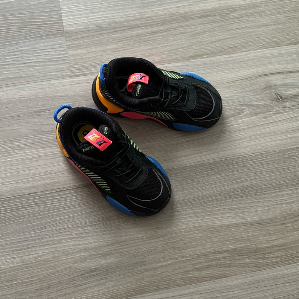 PUMA toddler snickers